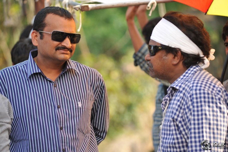 Govindhudu Andari Vaadele